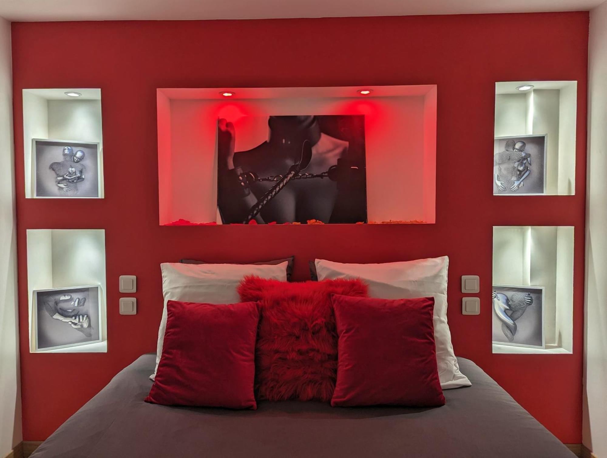 Dark Room Perpignan Aux 50 Nuances Jacuzzi Prive Villeneuve-de-la-Raho Экстерьер фото